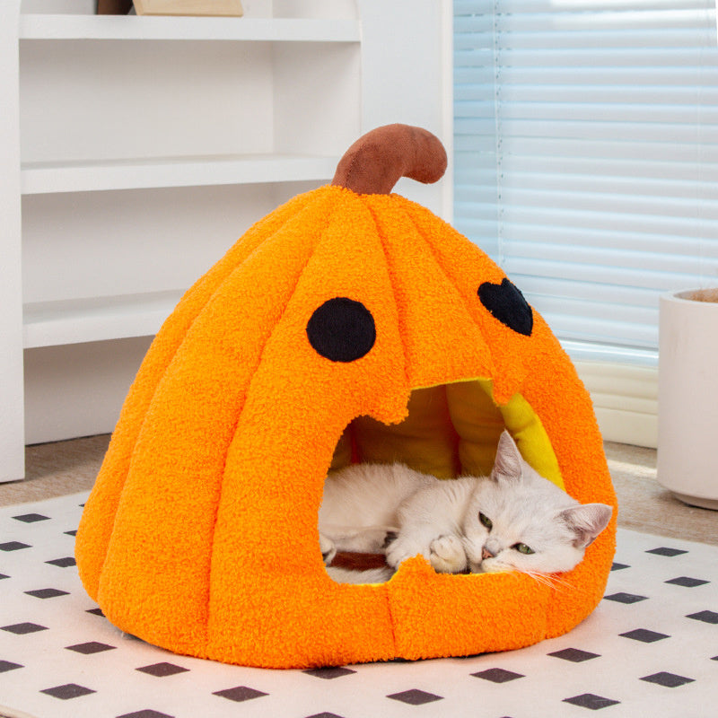 Pumpkin Pet Cave – Cozy & Warm Cat Sleeping Nest